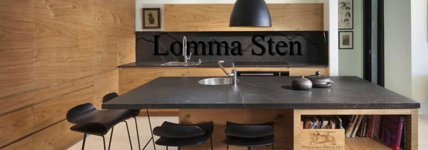 Stor öskiva och bänkskiva med väggsten stenskivor till kök och badrum